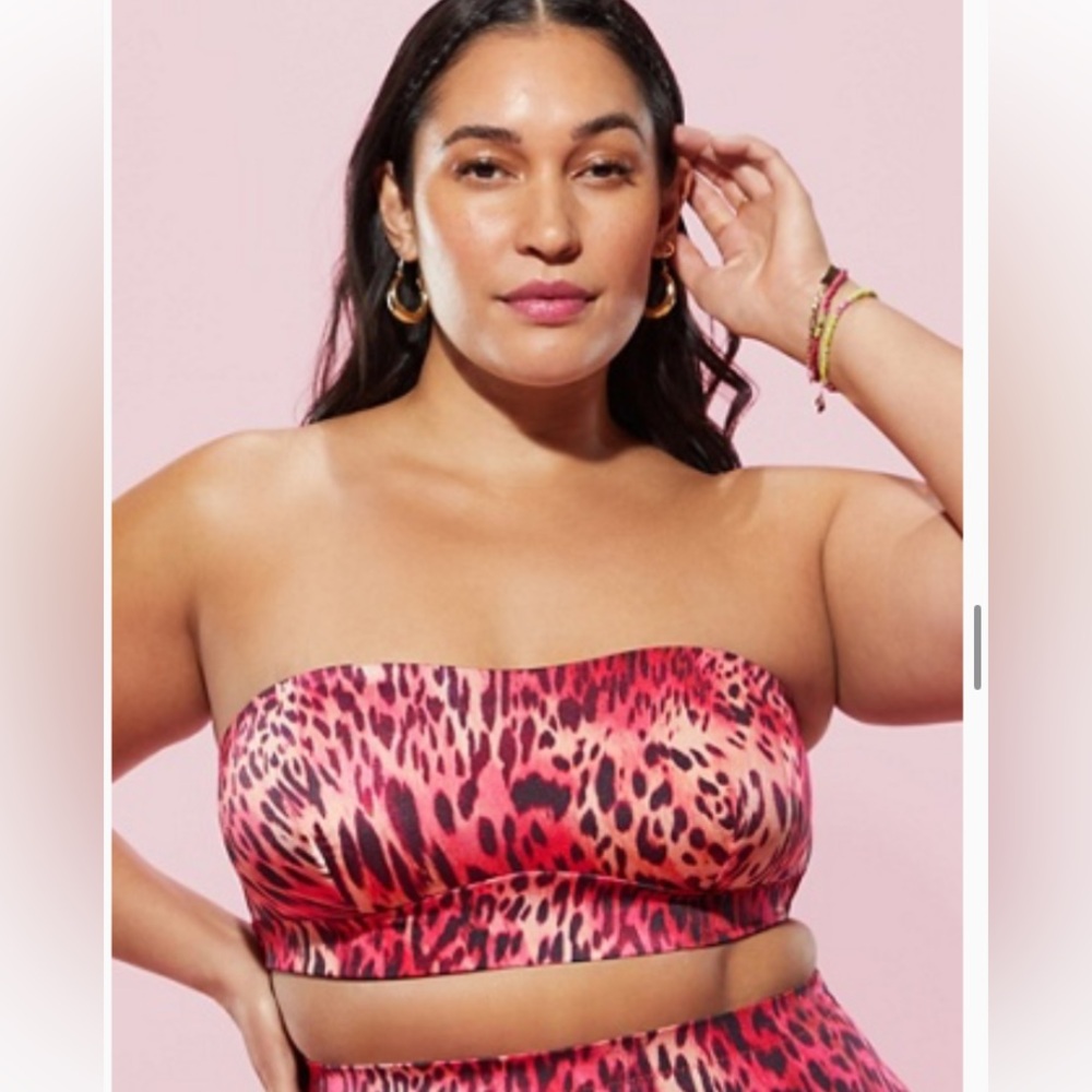 Fabletics Yitty Headliner Shaping Bandeau Top NWT